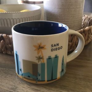 Starbucks mug • San Diego ✨